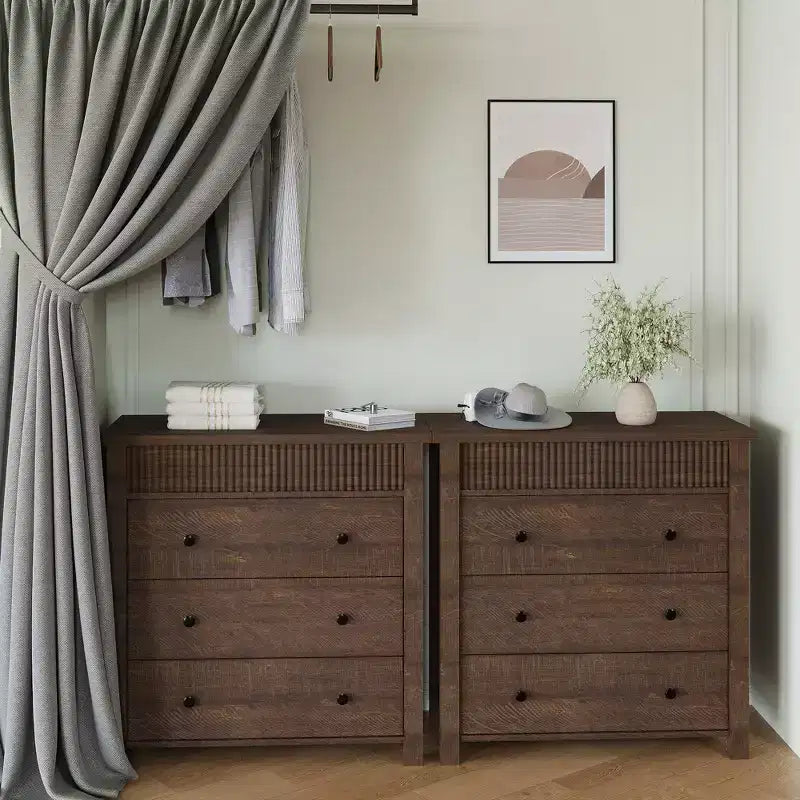 5-Drawer Fluted Wooden Dresser in Walnut