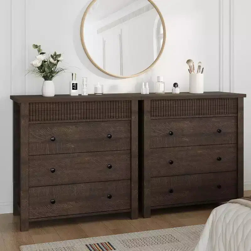 5-Drawer Fluted Wooden Dresser in Walnut